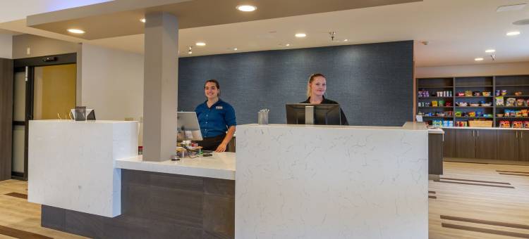 坦普林河畔红狮酒店(Red Lion Hotel Templin's on the River)图片