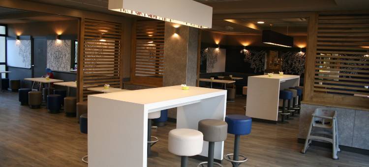 宜必思快捷马恩河谷蓬托孔博酒店(Ibis Budget Marne la Vallée Pontault Combault)图片