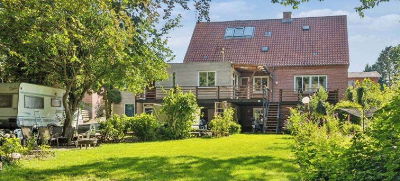 可爱的小镇公寓 - 可住5人，带停车位和花园(Lovely Town Apartment - Sleeps 5 Parking & Garden)图片