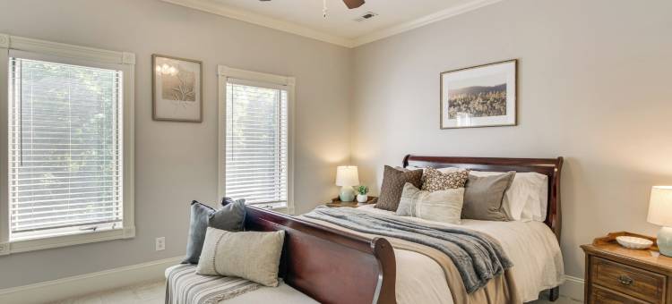船坞和电影院：怀利湖度假屋(Dock and Home Theater Pet-Friendly Lake Wylie Home)图片