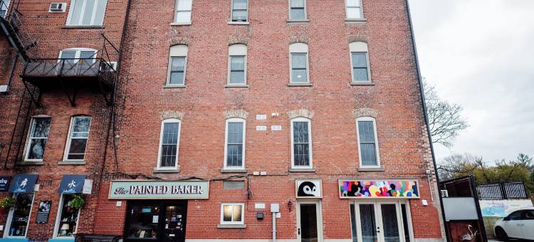 珀斯县旅馆(Perth County Inn)图片