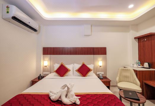 Sathyam Oasis Hotel Overview