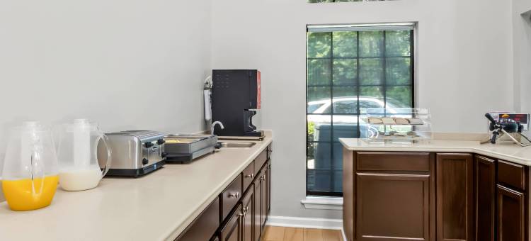 伊克诺旅馆套房凯斯 I-26 机场(Econo Lodge Inn & Suites Cayce I-26 Airport)图片