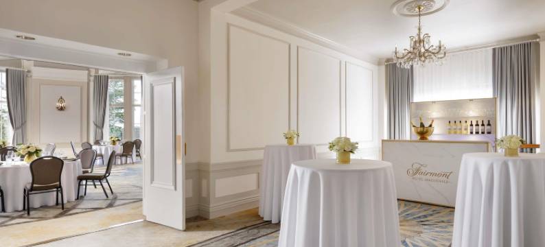 费尔蒙麦克唐纳酒店(Fairmont Hotel Macdonald)图片