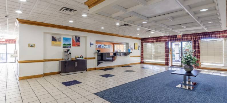 邓弗里斯/康迪科6号汽车旅馆(Motel 6 Dumfries, VA)图片