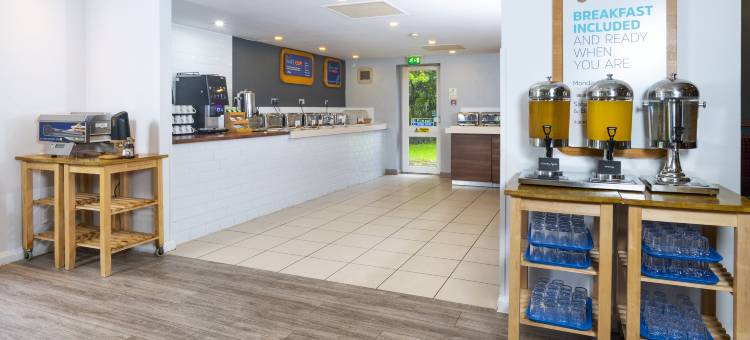 Holiday Inn Express 沃维克M40，JCT.15(Holiday Inn Express Warwick - Stratford-Upon-Avon)图片