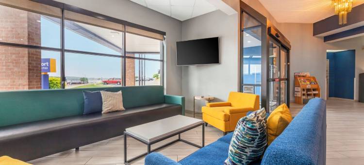 舒适酒店及套房麦迪逊机场(Comfort Inn & Suites Madison - Airport)图片