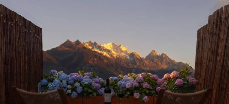 丽江隐石居雪山观景客栈图片