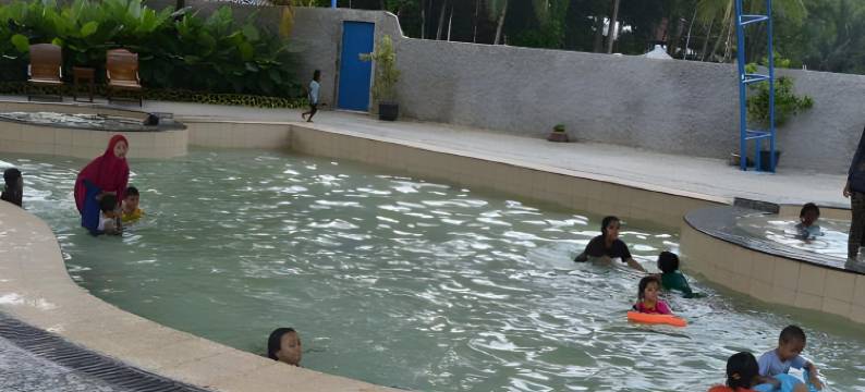 欧瓦布恩小屋(Hotel Owabong Purbalingga)图片