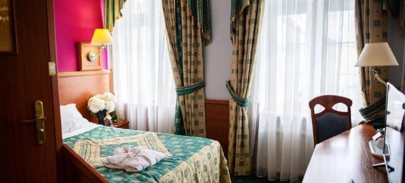 皮特拉克酒店(Pietrak Hotel)图片