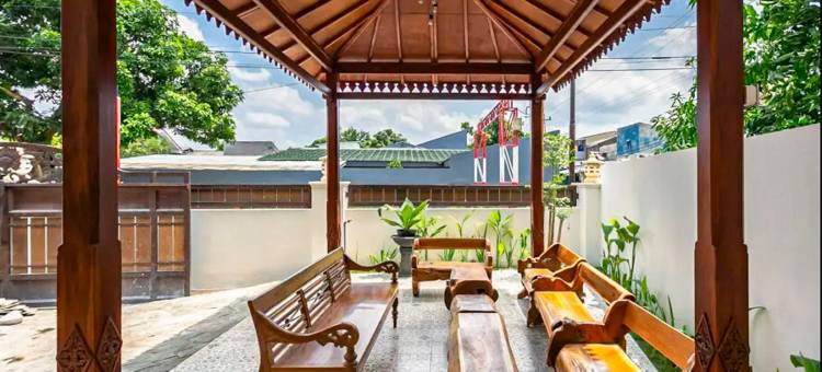 接近Banyumanik收费公路出口的RedDoorz Syariah(RedDoorz Syariah Near Exit Toll Banyumanik Semarang)图片