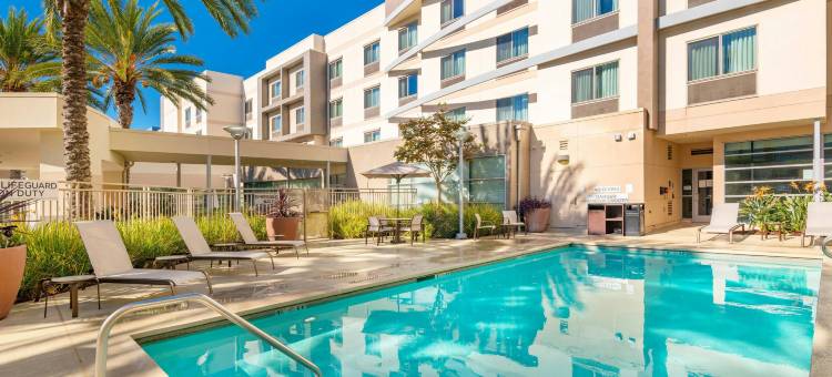 圣塔安那奥兰治万怡酒店(Courtyard Santa Ana Orange County)图片