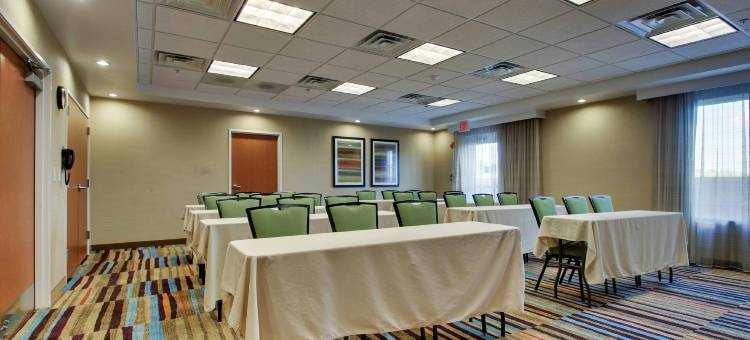 渥太华斯塔维德罗克地区万枫酒店及套房(Fairfield Inn & Suites Ottawa Starved Rock Area)图片