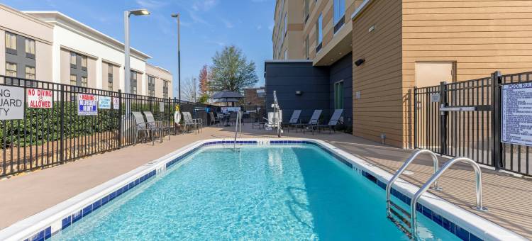 梅宾万枫酒店及套房(Fairfield Inn & Suites Mebane)图片