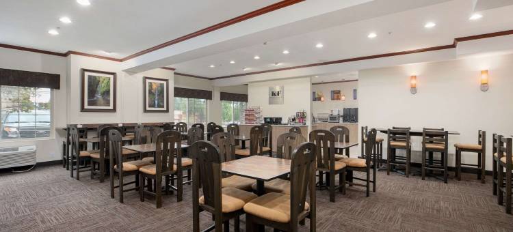 罗斯文贝斯特韦斯特优质套房酒店(Best Western Plus Northwind Inn  Suites)图片