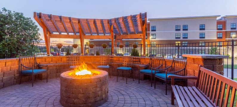 Staybridge Suites 长椅(Staybridge Suites DAVENPORT by IHG)图片