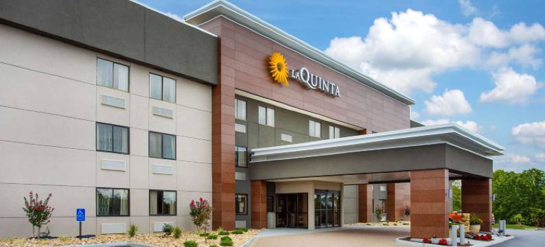 罗阿诺克塞勒姆拉昆塔温德姆酒店(La Quinta Inn & Suites by Wyndham Roanoke Salem)图片