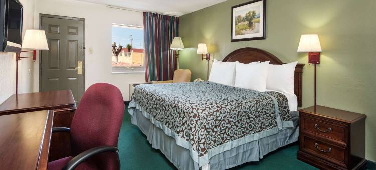 范霍恩戴斯酒店(Days Inn by Wyndham Van Horn TX)图片