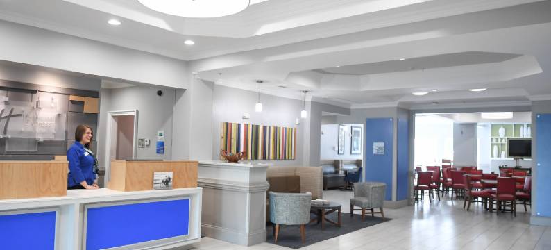 智选假日套房酒店弗多斯塔西 - MALL区(Holiday Inn Express & Suites VALDOSTA WEST - MALL AREA by IHG)图片