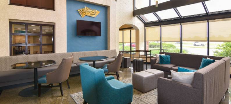 印第安纳波利斯北金字塔贝斯特韦斯特优质酒店(Best Western Plus Indianapolis North at Pyramids)图片