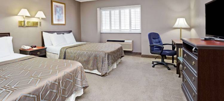 西科维纳市温德姆戴斯酒店(Days Inn by Wyndham West Covina)图片