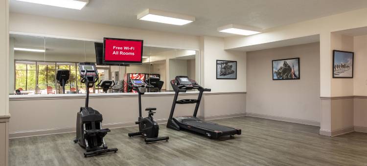 杰克森维尔红顶套房酒店(Red Roof Inn & Suites Jacksonville, NC)图片