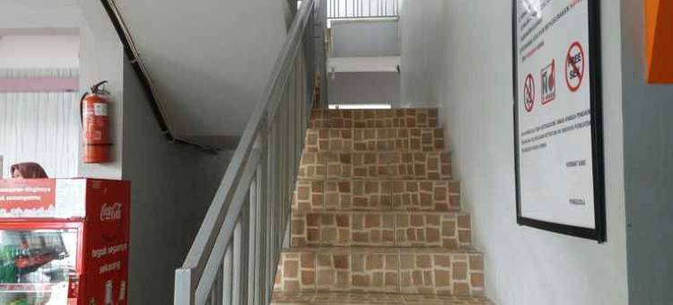 灵塞武-兰蓬都市酒店(Urbanpoint Hotel Syariah Pringsewu Lampung)图片