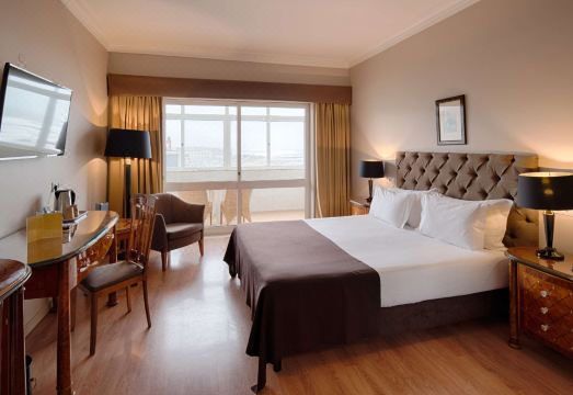 Golden Tulip Porto Gaia HotelHotel Overview