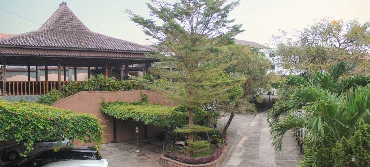 前一度假酒店(Front One Resort Yogyakarta)图片