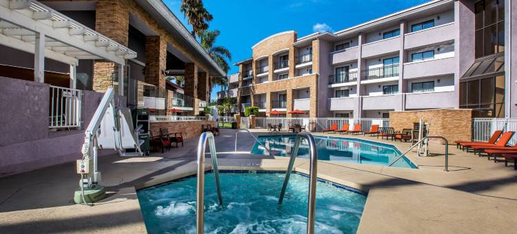 波莫纳拉昆塔温德姆套房酒店(La Quinta Inn & Suites by Wyndham Pomona)图片