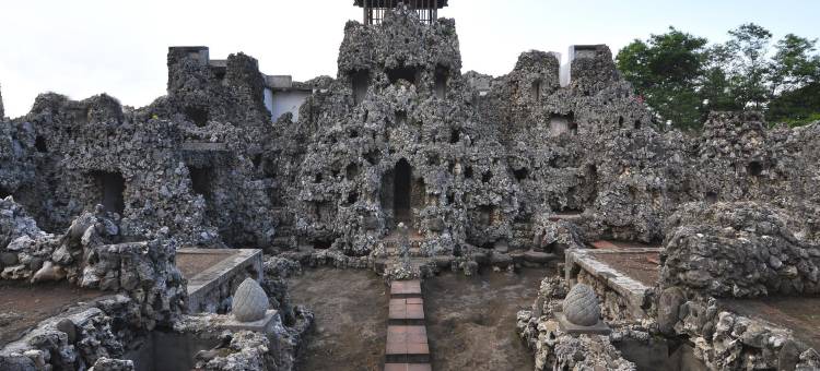 RedDoorz Near Kejaksan Station Cirebon 3图片