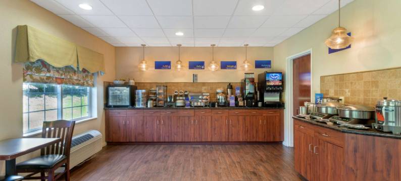 劳伦斯堡贝斯特韦斯特酒店(Best Western Lawrenceburg Inn)图片