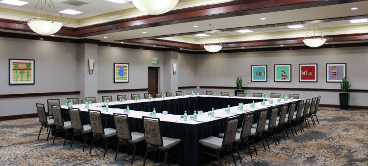 希尔顿萨克拉门托阿登西酒店(Hilton Sacramento Arden West)图片