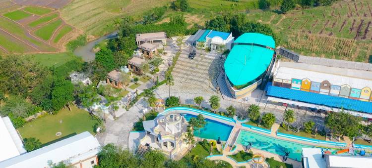 River Walk Boja - BSB City (Urban Camp)图片