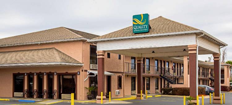 利夫奥克 I-10 283 号出口凯艺套房酒店(Quality Inn & Suites Live Oak I-10 Exit 283)图片