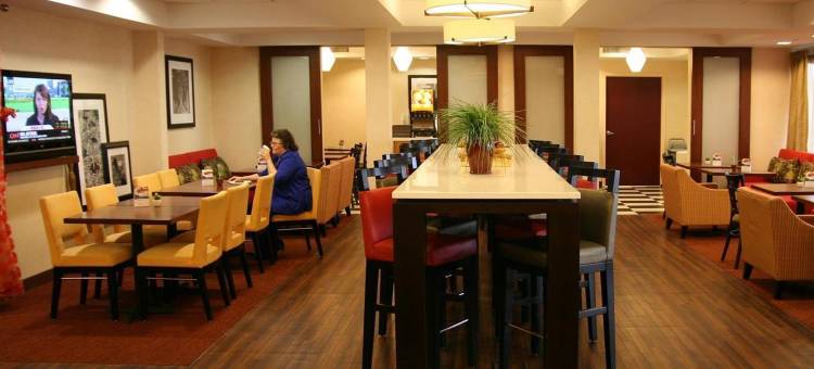 本顿维尔—罗吉斯欢朋酒店(Hampton Inn Bentonville/Rogers)图片