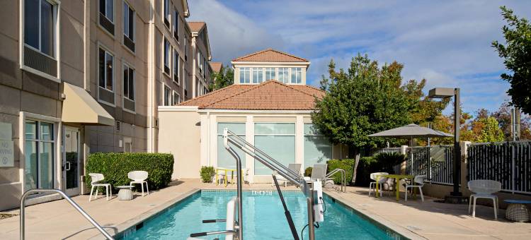 福尔瑟姆希尔顿花园酒店(Hilton Garden Inn Folsom)图片