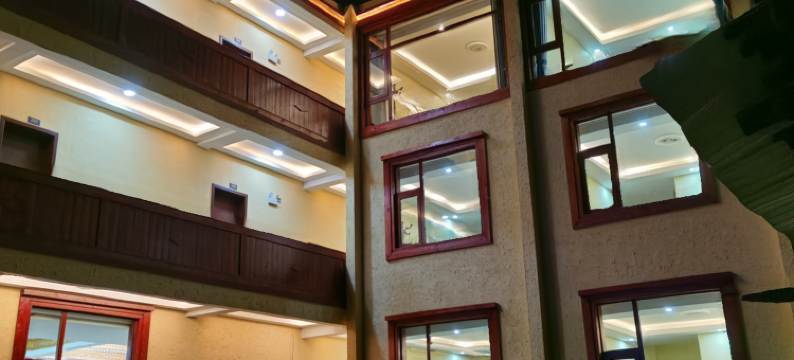 巴松措仓央观景民宿图片