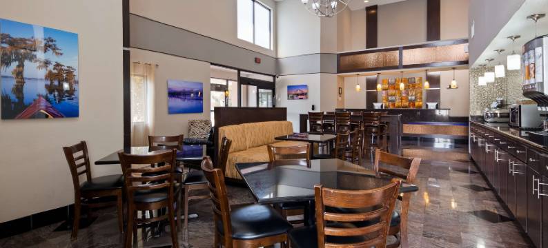 支流贝斯特韦斯特套房酒店(Best Western Bayou Inn  Suites)图片