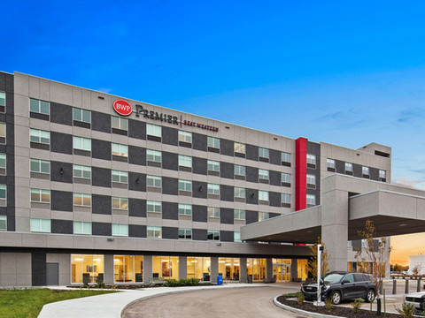 温尼伯东贝斯特韦斯特精品套房酒店