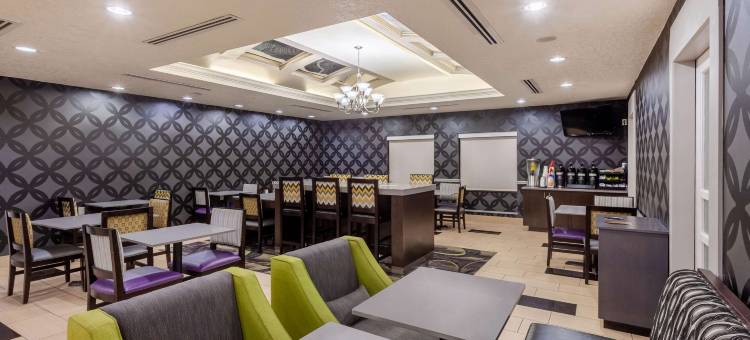 代托纳奥兰治港拉昆塔温德姆套房酒店(La Quinta Inn & Suites by Wyndham Port Orange / Daytona)图片