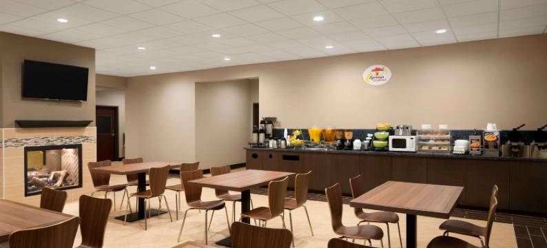 好时巧克力大道温德姆速 8 酒店(Super 8 by Wyndham Hershey Chocolate Avenue)图片