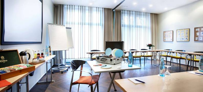 汉诺威朗根哈根安比恩特郁金香酒店(Hotel Ambiente Langenhagen Hannover by Tulip Inn)图片