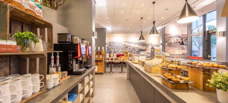 海牙斯海弗宁恩温德姆华美达酒店(Ramada by Wyndham the Hague Scheveningen)图片