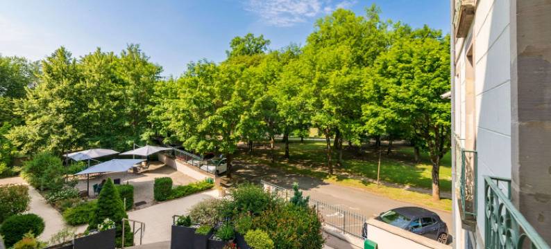 瑟莱斯吕克瑟伊来源酒店(Hotel Cerise - les Sources Luxeuil-Les-Bains)图片