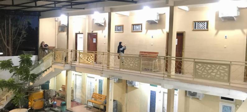 OYO 91653 哈加瓦拉蒙岸君悦伊斯兰酒店 近拉蒙岸体育中心(Grand Hagawa Syariah Near Alun Alun Lamongan RedPartner)图片