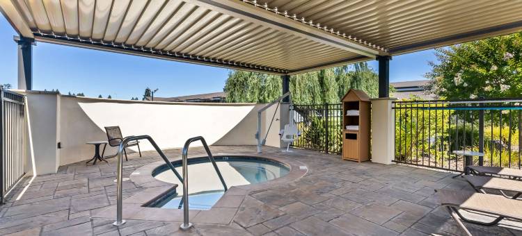 花园贝斯特韦斯特酒店(Best Western Garden Inn)图片