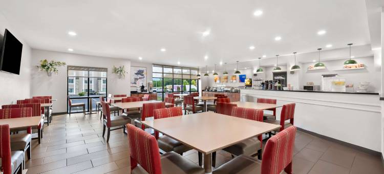 库尔曼I-65号310出口舒适套房酒店(Comfort Suites Cullman I-65 Exit 310)图片