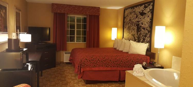 中心城温德姆戴斯酒店(Days Inn by Wyndham Central City)图片