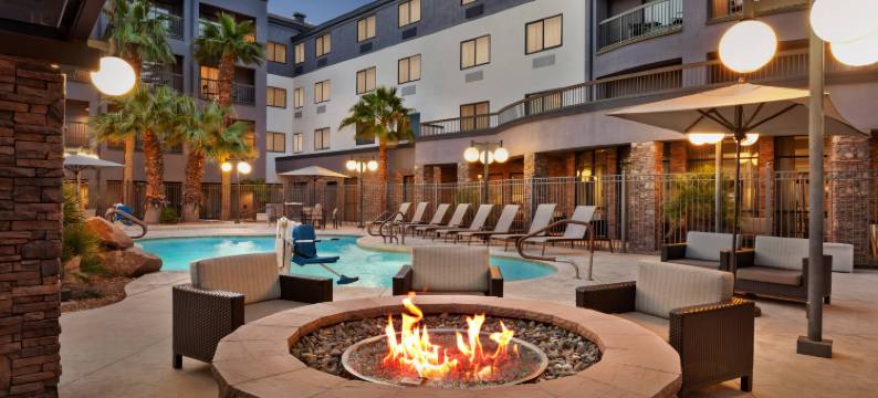 拉斯维加斯体育场区万怡酒店-万豪旗下(Courtyard by Marriott Las Vegas Stadium Area)图片